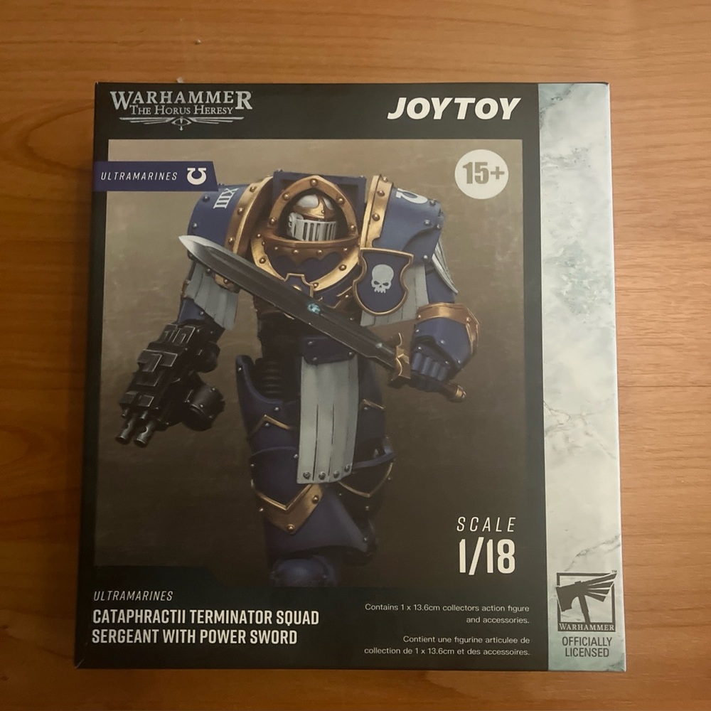 JoyToy Warhammer 40K Ultramarines Cataphractii Terminator Sgt Sword 1:18 Figure